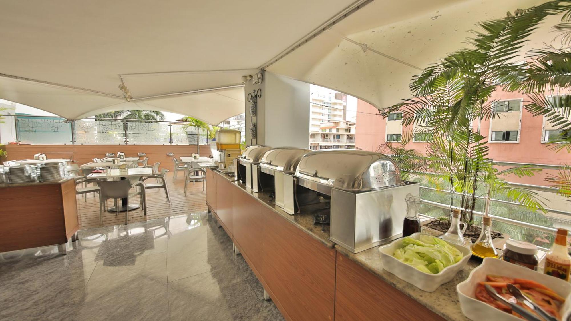 Torres De Alba Hotel & Suites Panama Stadt Exterior foto